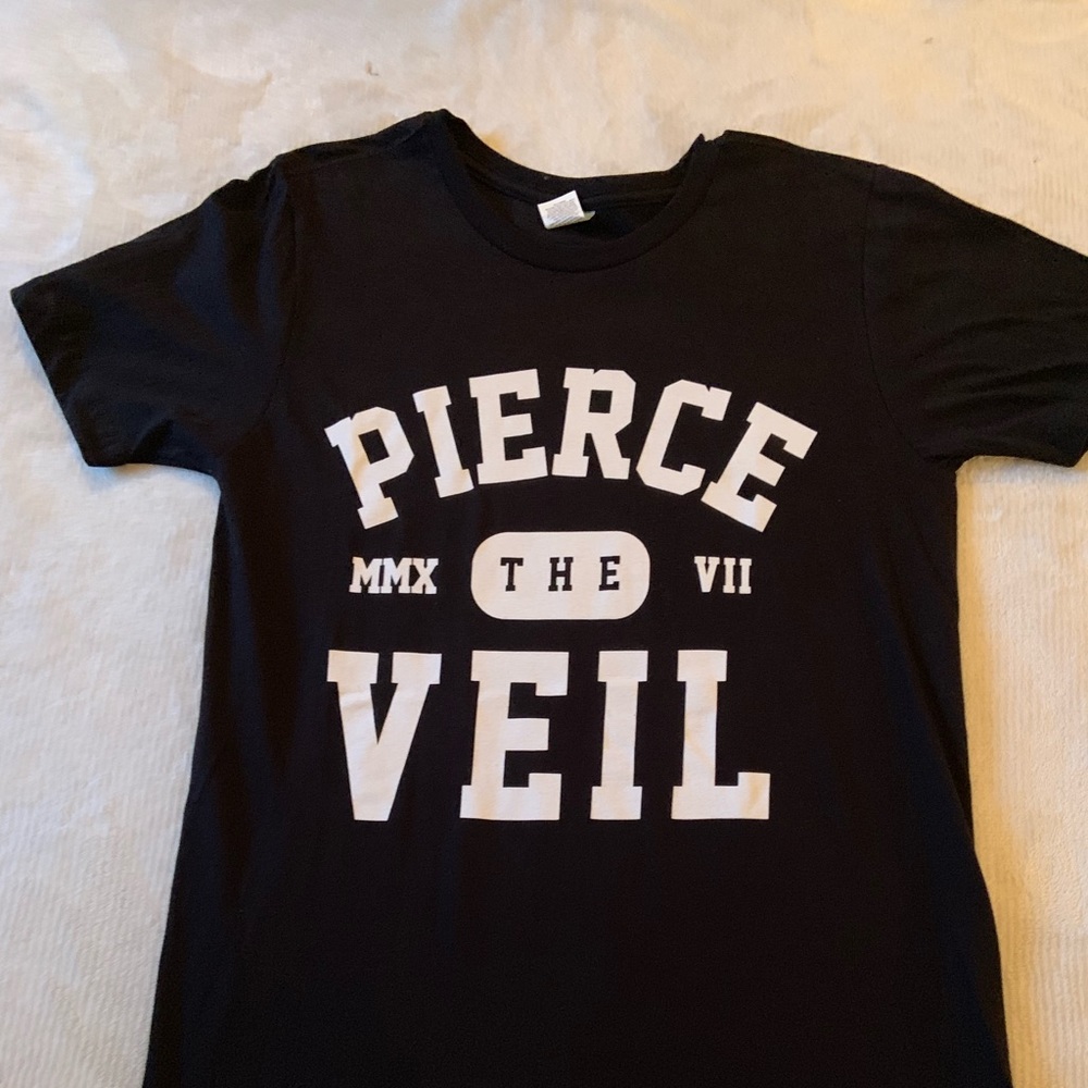 Pierce The Veil Mens Small Band Logo T-shirt